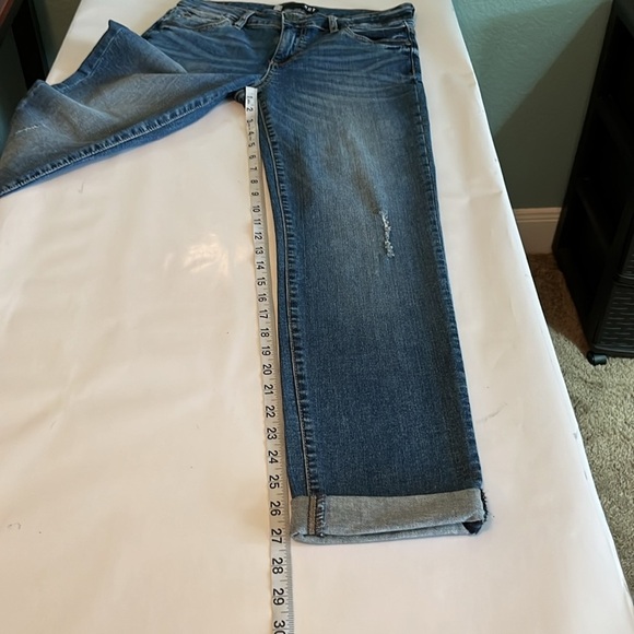 Kut From The Kloth Catherine Boyfriend Mid Rise Size 2 - Picture 7 of 16